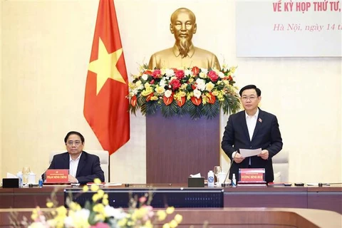 越南国会党团与政府党组召开会议 为第十五届国会第四次会议做好准备