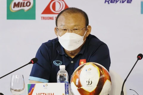 越南国足主教练朴恒绪合同到期后将卸任