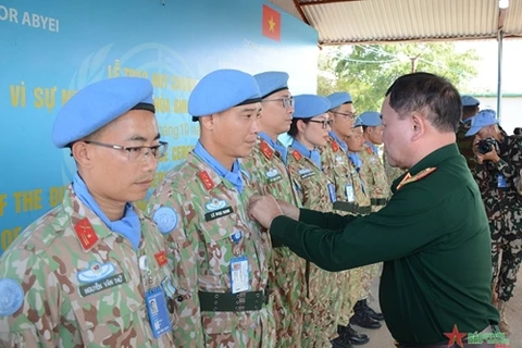 越南维和力量被授予为联合国维和事业勋章