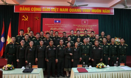 老挝国防干部、人员办公室业务培训班结业