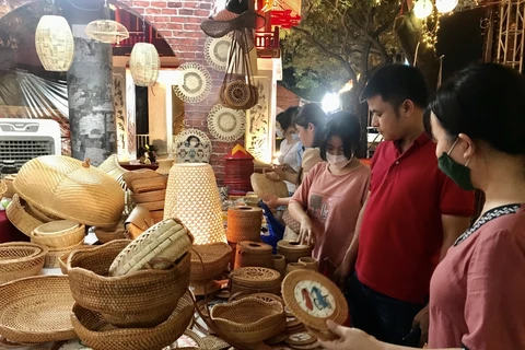 越南手工艺村节在河内举行 