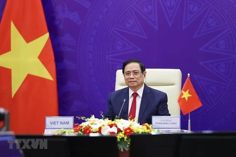 越南政府总理范明政访柬并出席第40届及第41届东盟峰会：阐述越南党和国家一贯的外交政策