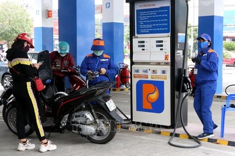 越南国内汽油价格继续上调