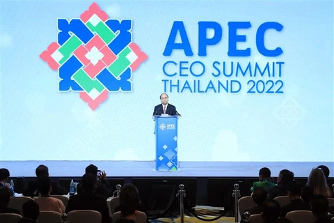 越南国家主席阮春福在2022年亚太经合组织工商峰会上发表重要讲话