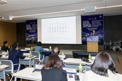 2022年河内与韩国贸易投资促进”座谈会在首尔举行