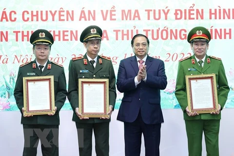 越南政府总理范明政致信赞扬缉毒警察