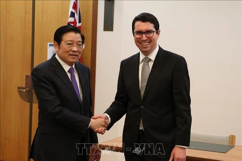 越共中央内政部部长潘廷镯对澳大利亚进行工作访问