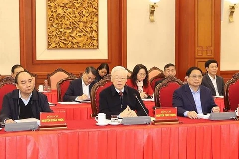 阮富仲总书记就胡志明市今后发展方向主持召开中央政治局会议