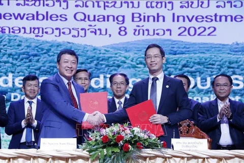 越南企业在老挝研究和考察风电发展项目