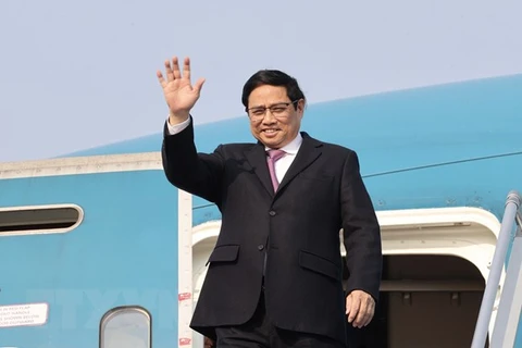 越南政府总理范明政圆满结束欧洲之行回到河内