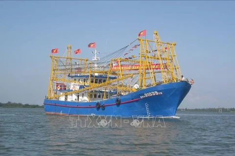 越南渔业协会：与渔民并肩前进
