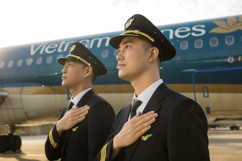 越航在坚江省开设飞行员培训学校
