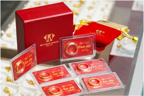 财神节: 越南国内黄金价格上涨每两40万越盾