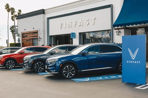 Vinfast向美国客户正式交付首批VF 8车型电动汽车