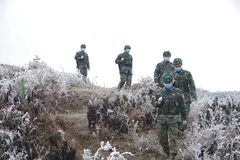 河江省边防部队加强对外工作