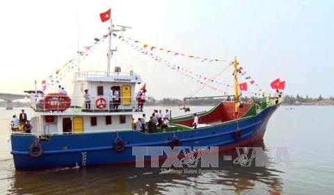 解除IUU“黄牌”警告：广治省绝不让渔船侵犯外国海域