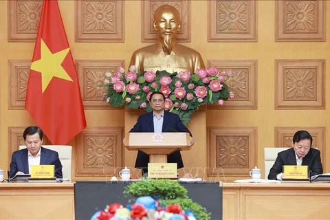 越南政府总理范明政主持召开会议 讨论宁平-南定-太平和嘉义-真诚高速公路建设问题