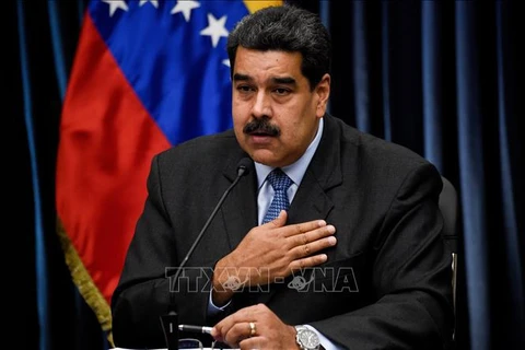 委内瑞拉总统突出越委友谊之情