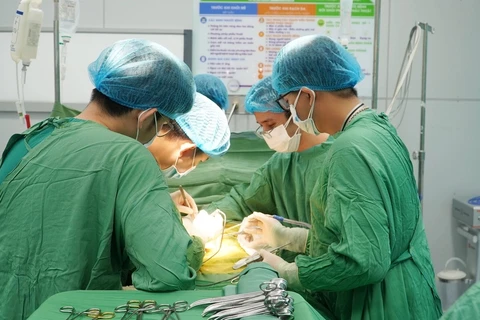  30年来胡志明市大水镬医院已进行1127例肾移植手术