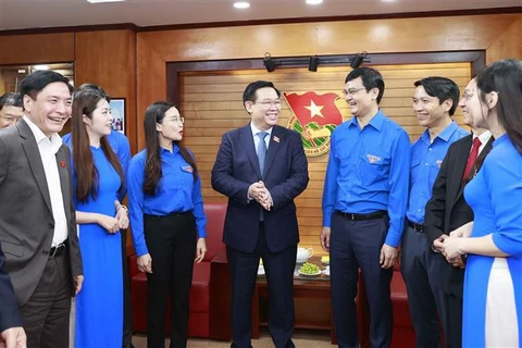 越南国会主席王廷惠：发挥青年在数字化转型和数字经济发展中的先锋模范作用