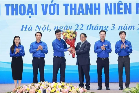 越南政府总理范明政：党和国家始终高度重视青年、关怀青年