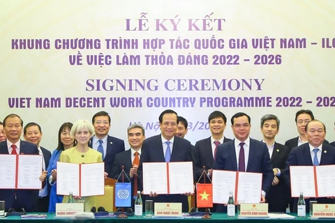 越南与国际劳动组织签署2022-2026年体面劳动合作框架