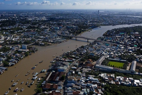 越南九龙江三角洲提出应对气候变化的十六个项目