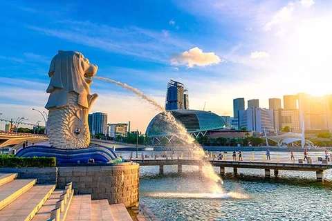 新加坡暂停缩紧货币政策 注重经济增长 