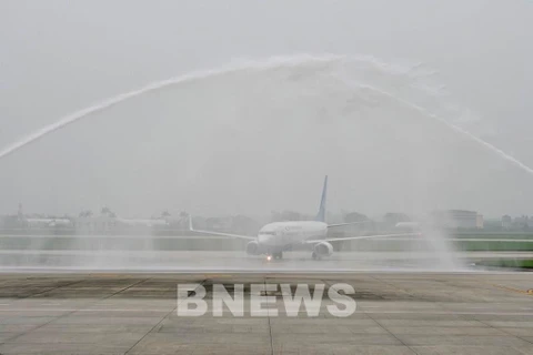 河内内排国际机场今日迎来厦门-河内航线首航