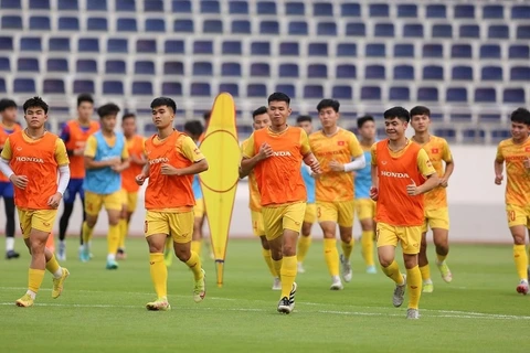 教练菲利普·特鲁西埃缩减参加第32届东南亚运动会的越南U22男球队名单