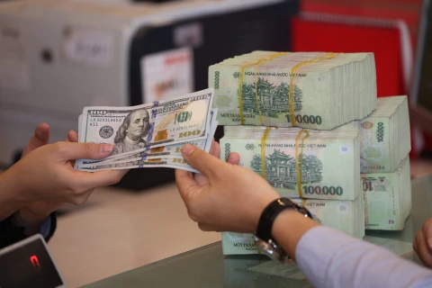4月25日上午越南国内市场美元和人民币价格均下降