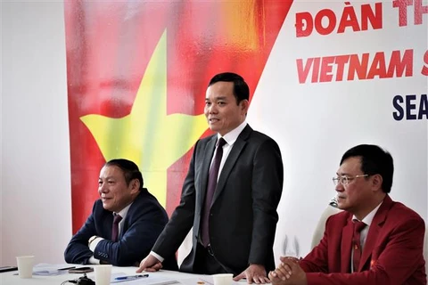 第32届东运会：政府副总理陈流光亲切看望越南体育代表团 