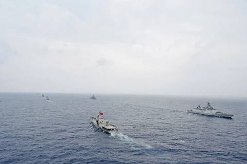 越南海军参加东盟—印度海上演习取得圆满成功