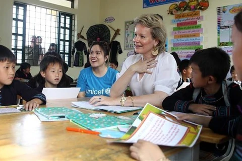 比利时王后玛蒂尔德对越南儿童权益工作印象深刻