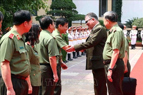 越南公安部与古巴内务部加强合作