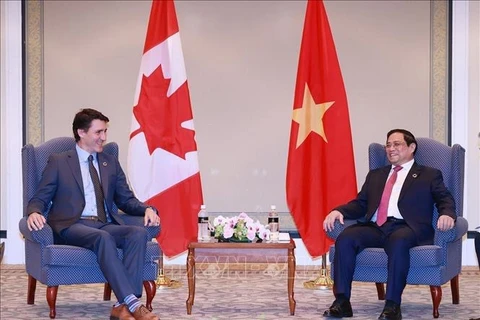 越南政府总理范明政会见加拿大、印度和科摩罗领导