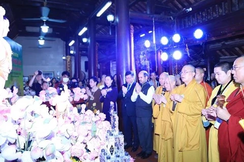 2023年佛诞节：佛教教义有助于巩固越印关系