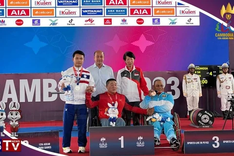 第12届东盟残疾人运动会：越南举重队再获两枚金牌