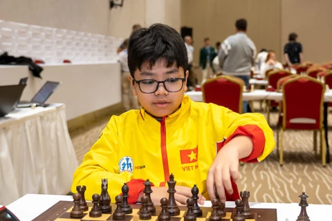 三名越南棋手荣获世界国际青年象棋快棋及超快棋锦标赛金牌