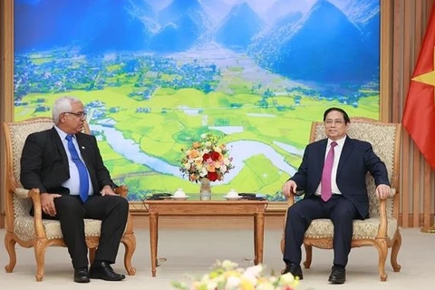 越南政府总理范明政会见古巴司法部长奥斯卡