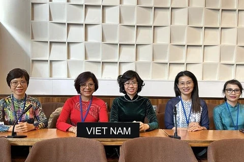 越南代表出席联合国教科文组织政府间海洋学委员会（IOC）第32届大会