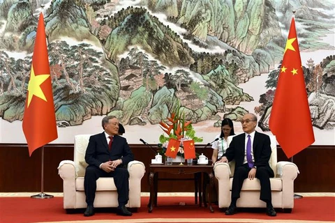 加强越南与中国法院系统之间的合作关系