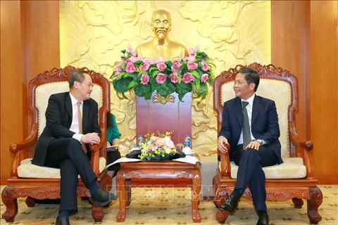越南与新加坡和澳大利亚加强多领域合作