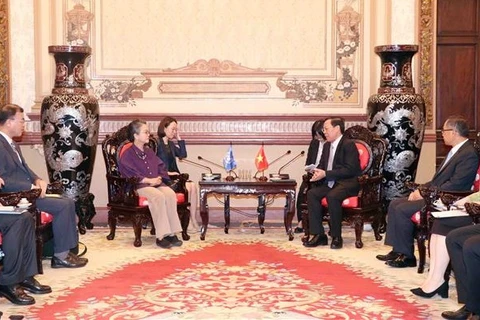 胡志明市领导人会见联合国副秘书长阿里沙赫巴纳