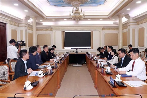 胡志明市愿加强与韩国三星工程建设（越南）公司的合作