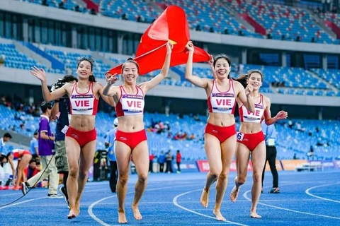 获得2023年亚洲田径锦标赛金牌的越南女运动员获得奖金