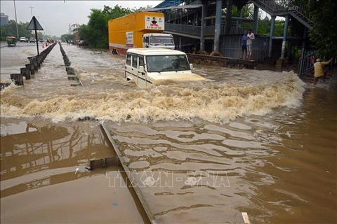 越南领导人就印度北部严重洪灾致慰问电