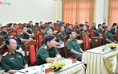 为老挝人民民主共和国军事法院干部开设业务培训班