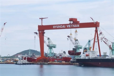 韩国正需招聘越南造船工人