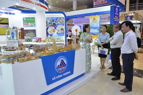 2023年岘港东西经济走廊贸易旅游和投资国际博览会开幕